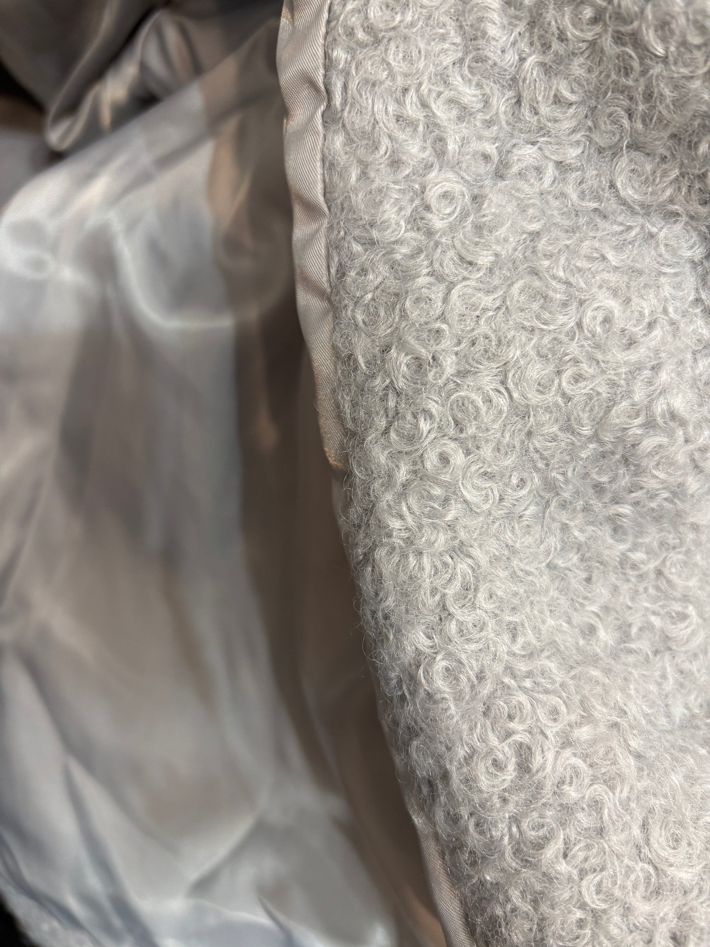 暖笠笠卷毛外套 C00046