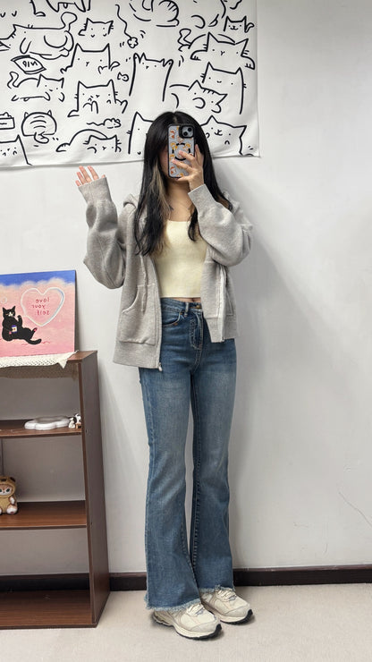 S00014 拉長比例蜜桃臀彈性軟熟微喇叭牛