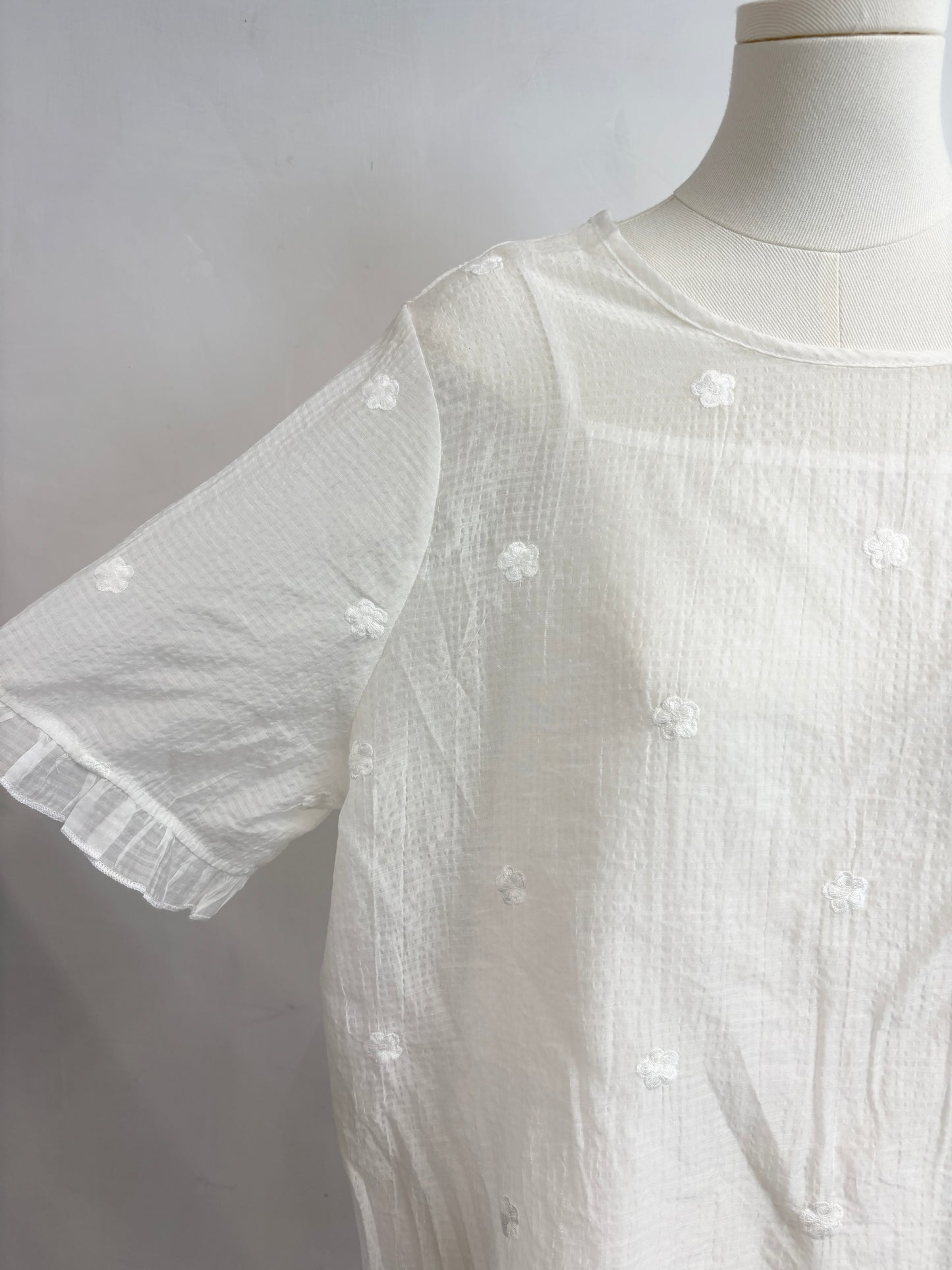 刺繡花花半透T T00111