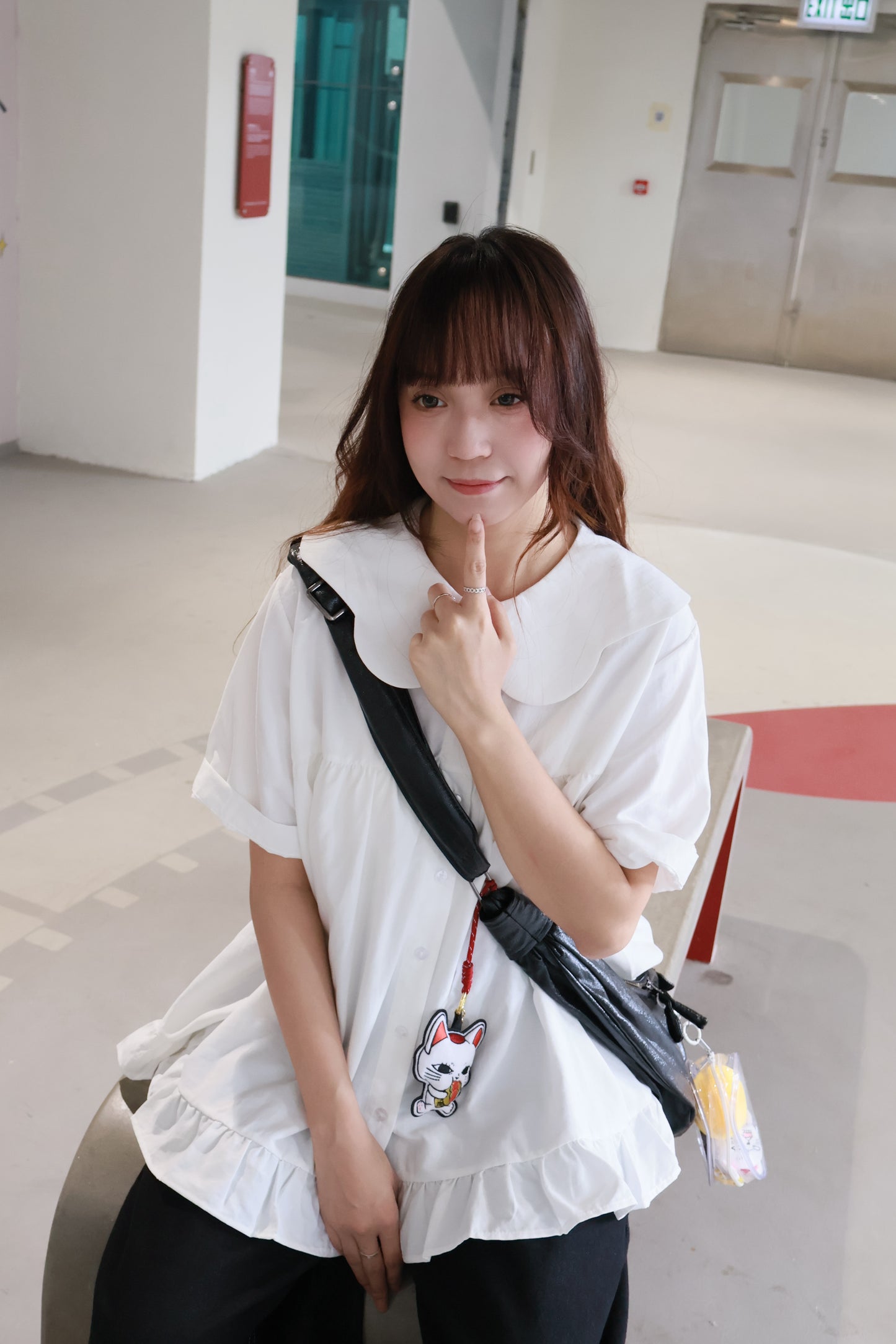 蝴蝶領拼木耳邊上衣