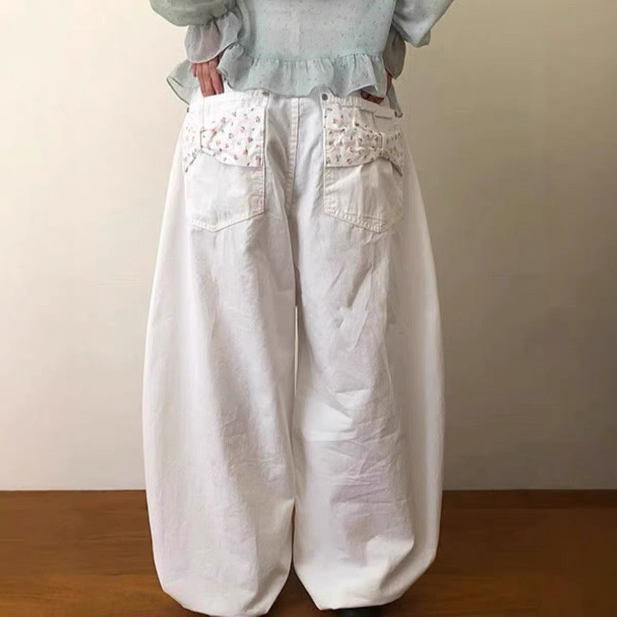 碎花蝴蝶結袋彎刀褲