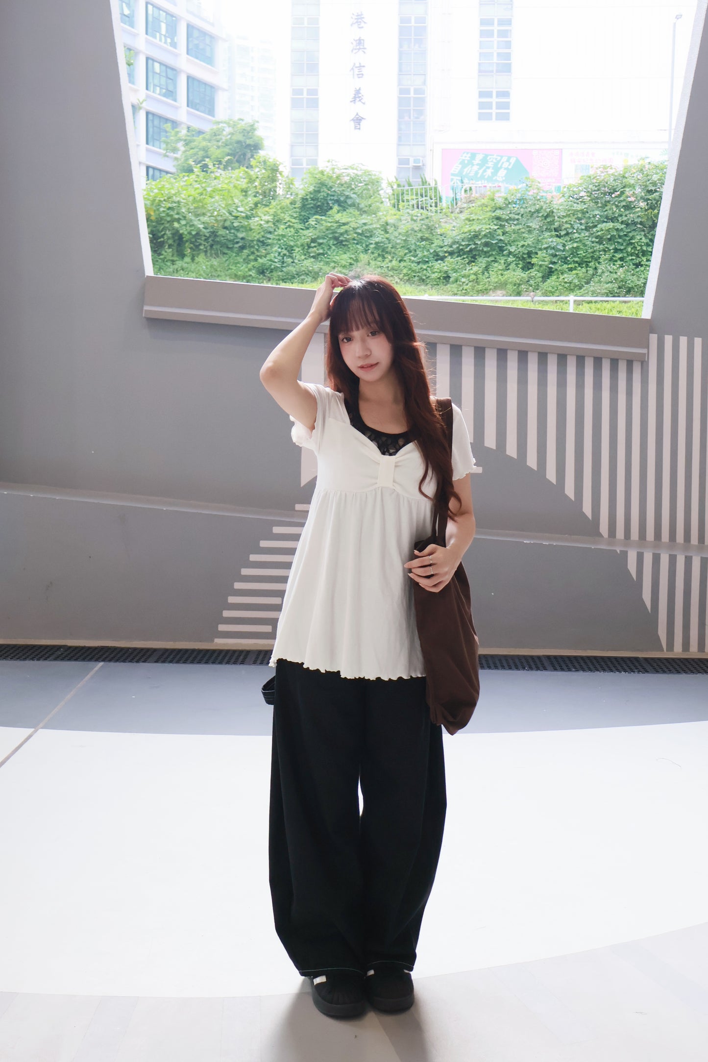 蝴蝶結領卷邊彈性T S00206